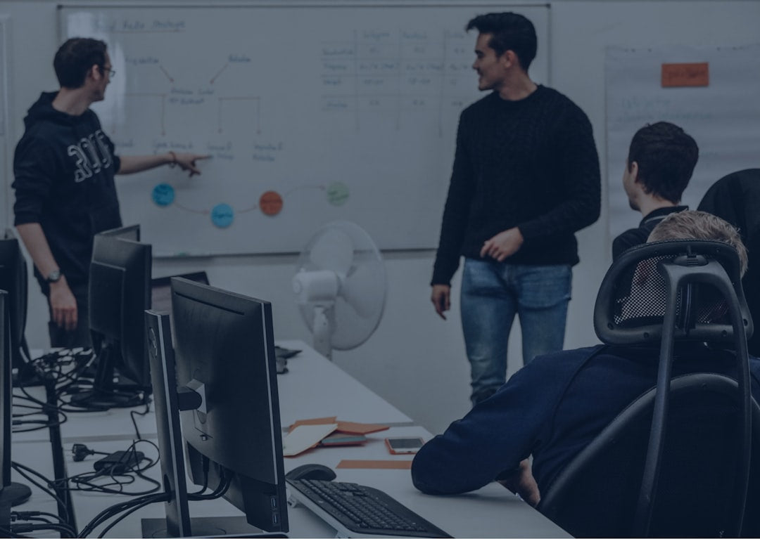 Bridging Knowledge Gaps in Modern SOC Workflows and Concepts